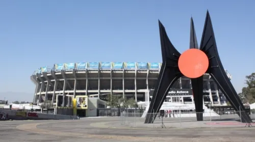 Estadios Azteca y Olímpico Universitario abrirán al público hasta Semáforo Verde