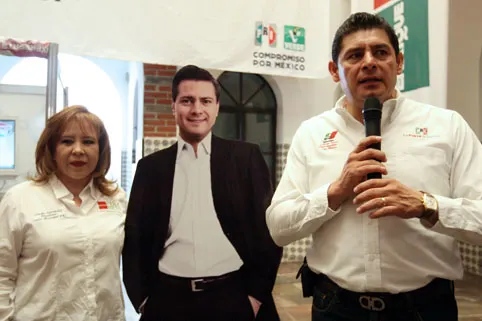 Armenta levanta la mano para 2013