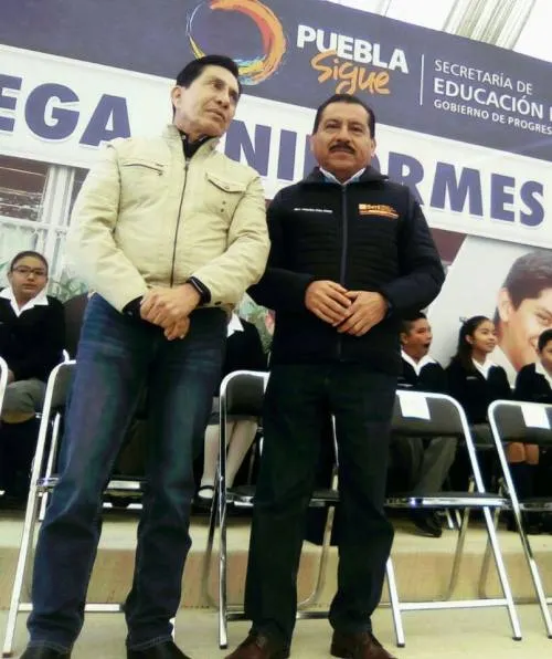 El SNTE se suma al agradecimiento por la entrega de zapatos y uniformes escolares