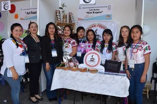 Fomentan cultura emprendedora entre alumnos de la Sierra Norte