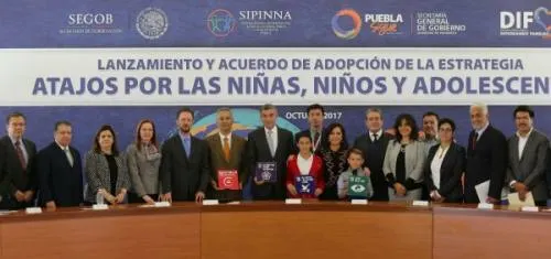 Gali y Ricardo Bucio lanzan la estrategia nacional “Atajos por las niñas, niños y adolescentes”