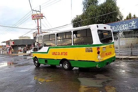 Durante asalto a gasera, balean unidad de los Rápidos de San Antonio