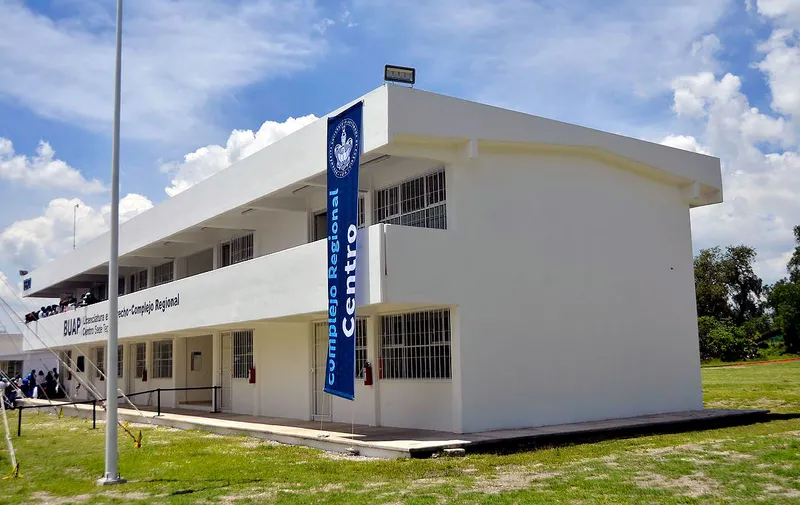buap-tepeaca-complejo-regional-centro-edificio-derecho