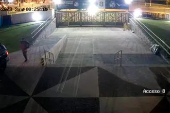 Grupo de maleantes roba un cajero automático del estadio Cuauhtémoc