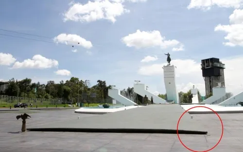 Roban águila de bronce de 120 kilos del mausoleo al general Ignacio Zaragoza