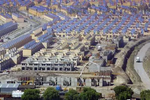 Sube interés de crédito hipotecario por primera vez en cinco años
