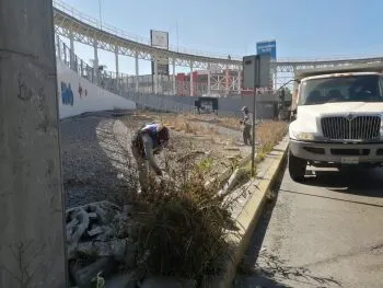 Dan mantenimiento al distribuidor Juárez-Serdán
