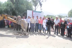 Quecholac arranca obra de agua potable en ejido de Palmarito
