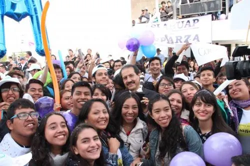 Más seguridad y mejor conectividad para  los universitarios: Esparza Ortiz
