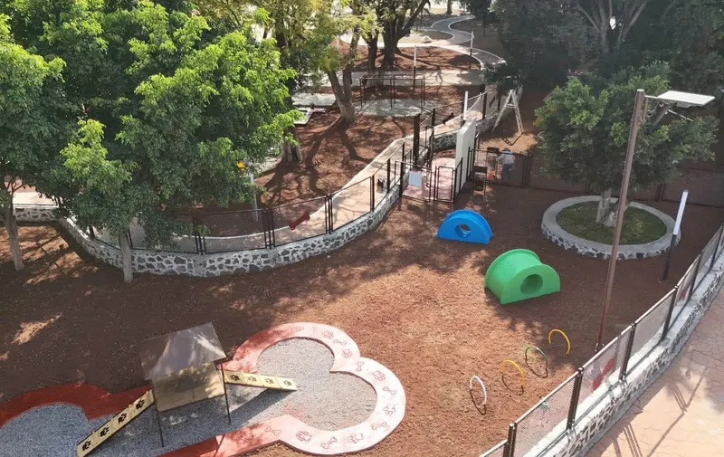 Ariadna Ayala inaugura el primer parque para mascotas en Atlixco 