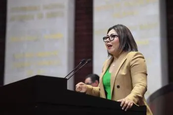 Los artistas no viven de los aplausos: Genoveva Huerta