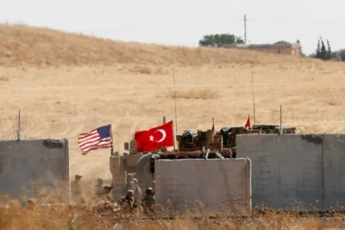Turquía se prepara para atacar a kurdos en Siria