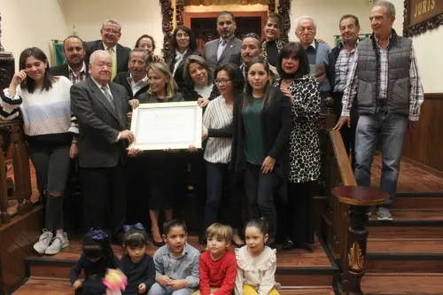 Realiza AMPEP homenaje póstumo al periodista Mauro González Rivera