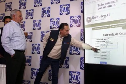 Coalición “Por Puebla al Frente” interpondría denuncia contra Barbosa por usurpación de profesión