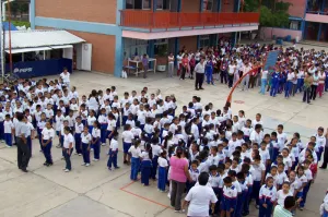 Realizan acciones de mantenimiento en escuelas de Ahuatempan