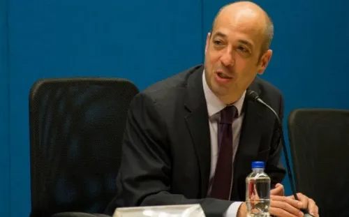 Pedro Salazar formaliza candidatura a la rectoría de la UNAM