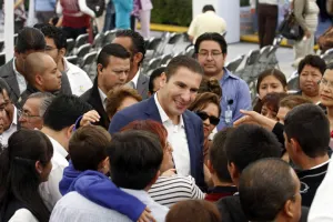 Moreno Valle chamaquea al CENHCH; aparte del Cendi habrá otro centro en el colegio
