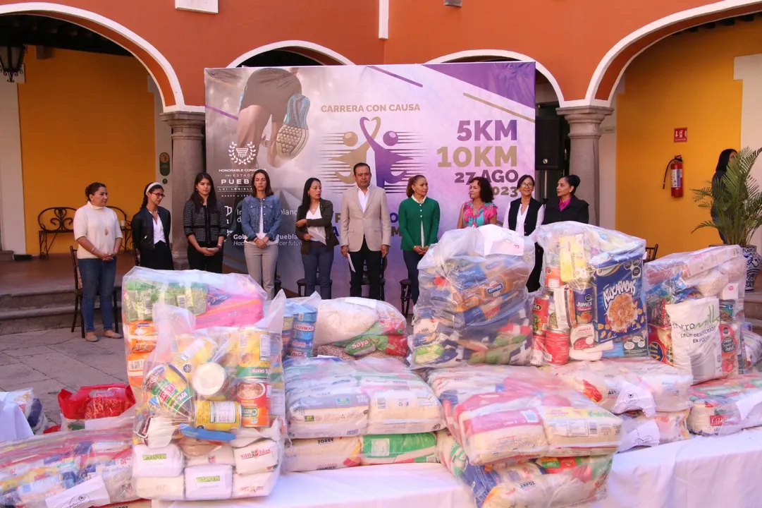 Voluntariado Congreso De Puebla Alimentos Carrera Por Amor Al Projimo