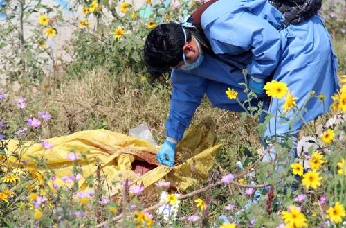 Hallan cadáver embolsado en San Jerónimo Caleras
