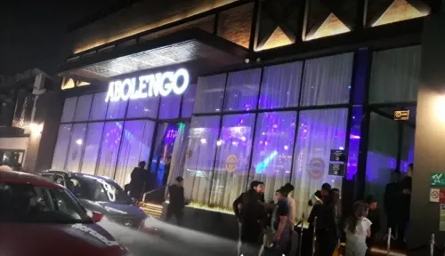Hombres armados “levantan” a joven al salir del antro en Cholula