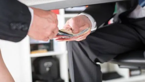 Desvío de fondos y corrupción aumentan 57% en empresas de México: estudio