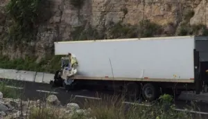 Mueren siete integrantes de una familia en accidente carretero en Puebla