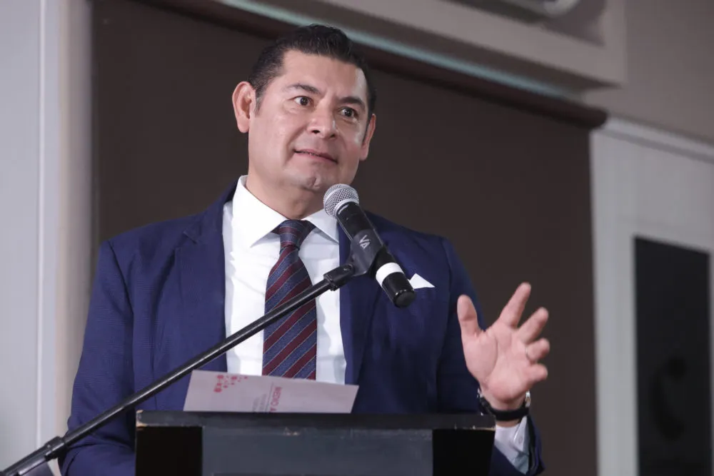 No tenemos 2 mil 500 candidaturas, dice Alejandro Armenta a inconformes de Morena