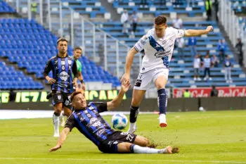 Club Puebla mantiene racha positiva al derrotar 2-1 al Querétaro