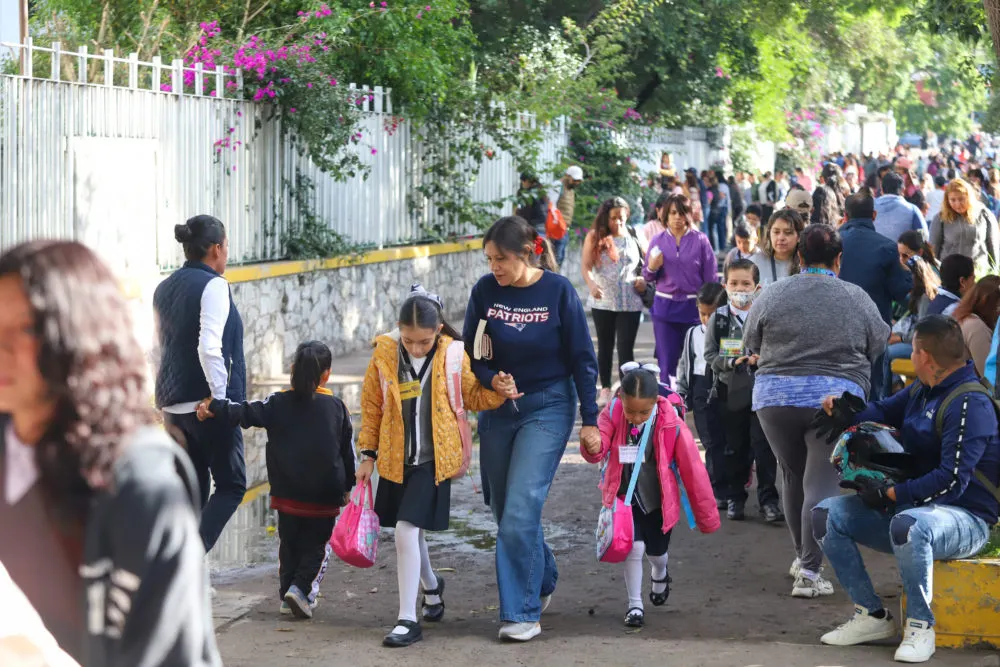 ¡Puente por el Día de las Madres! SEP suspende clases en Puebla el 9 de mayo