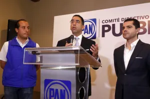 Mediante prestanombres, Alcalá defraudó al Soapap: PAN