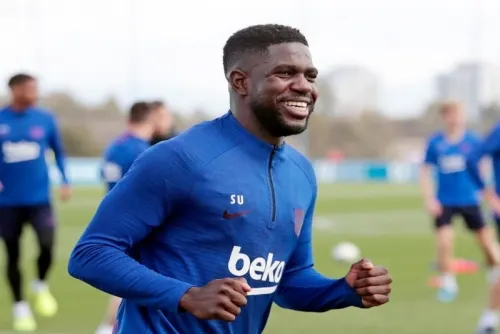Samuel Umtiti, defensa del Barcelona, se lesiona en entrenamiento