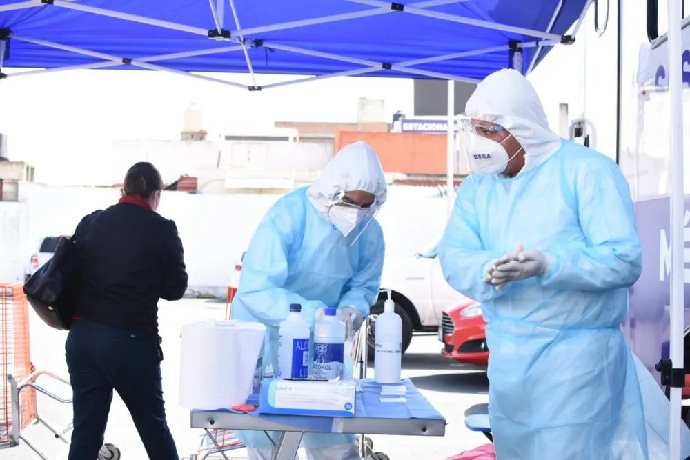 En Querétaro detectan 6 casos sospechosos de Ómicron
