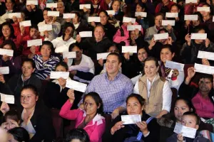 Necesario debatir en Congreso iniciativas sobre reforma energética: Moreno Valle