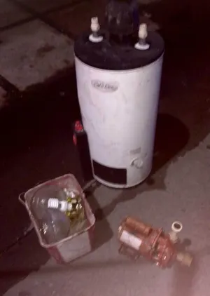 Policía Estatal aseguró a 2 hombres por diversos ilícitos