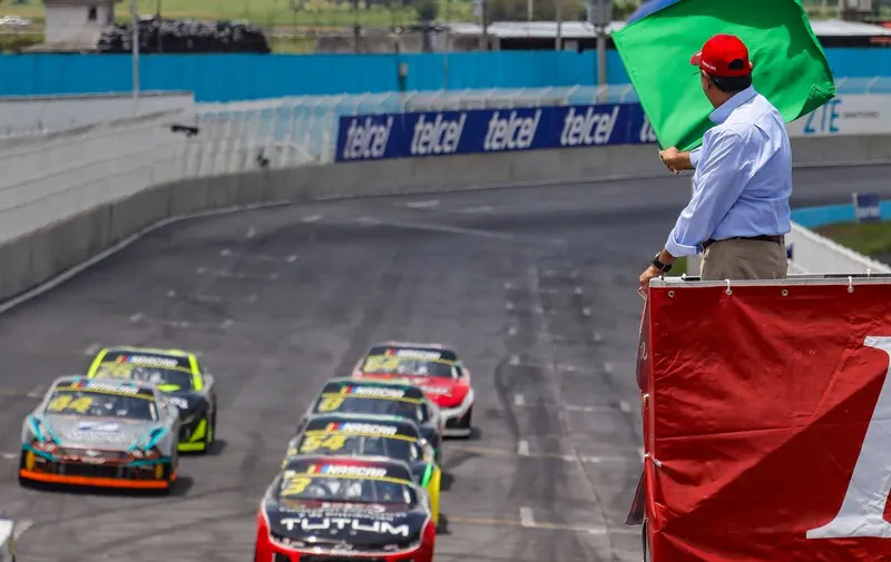 sergio-salomon-cespedes-nascar-mexico-series