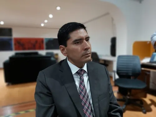 Cambios en municipios propuestos no vulneran autonomía: Carlos Morales