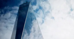 WTC de Nueva York vuelve a rascar los cielos