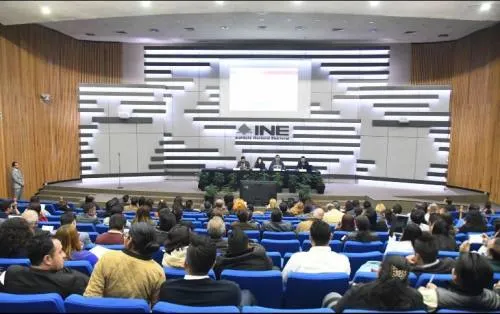 El INE valida más de 28 mil solicitudes de voto desde el extranjero