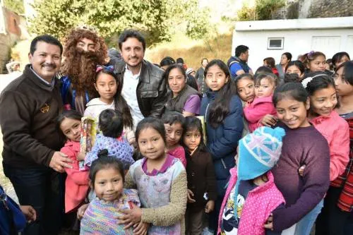 Gobierno de San Pedro Cholula lleva alegría a los niños de las 13 juntas auxiliares