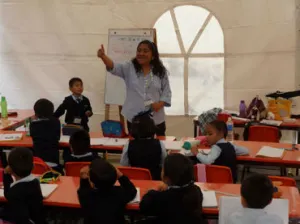 La SEP descuenta el día a 72 mil maestros faltistas