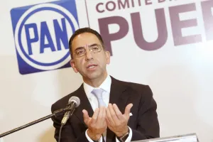 Importante que autoridades impidan mapacherías del PRI en elección: Lozano