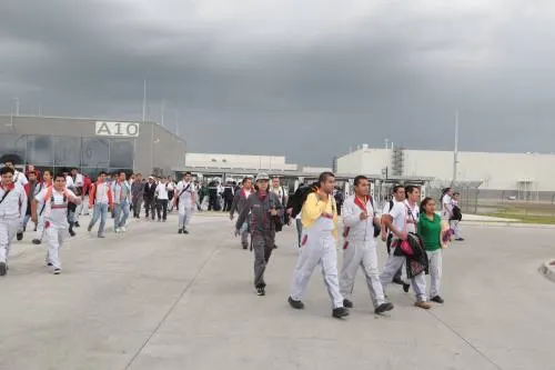 Denuncia de Trabajadores de Audi por despido injustificado detiene la baja de 600 obreros más