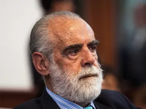 No me avergüenzo de mis amigos y pido respeto a mi fiesta: ‘Jefe’ Diego