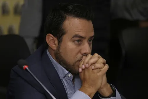Investigación y sanciones por comprar ventiladores de “segunda mano” pide el PAN