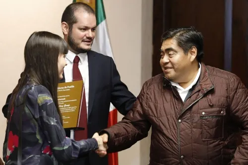 Gobierno impulsará a empresas poblanas, promete Miguel Barbosa