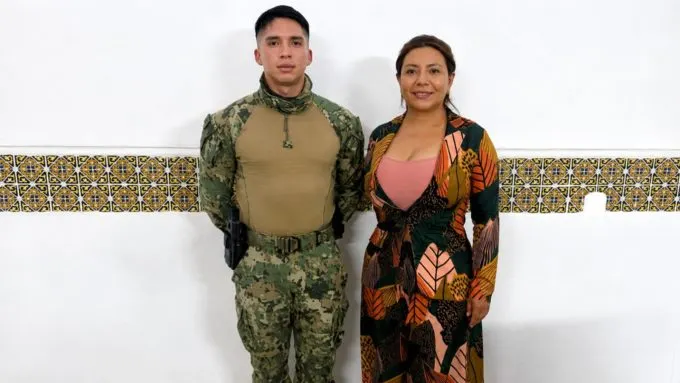 La boda de la alcaldesa y el marino