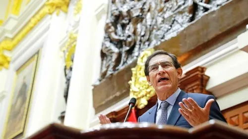 Congreso de Perú destituye al presidente Martín Vizcarra y declara vacancia del cargo