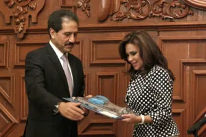 Pide Alcalá pensar primero en elección federal antes que en la de minigobernador