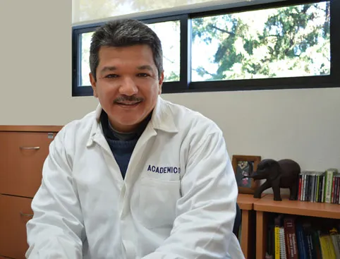 Otorgan a académico de la UDLAP, Premio Estatal de Ciencia y Tecnología 2012