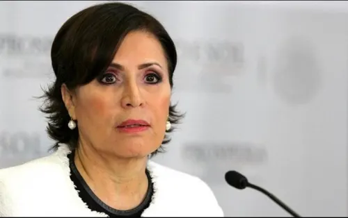 Abogados de Rosario Robles dejan su defensa; no puede pagar